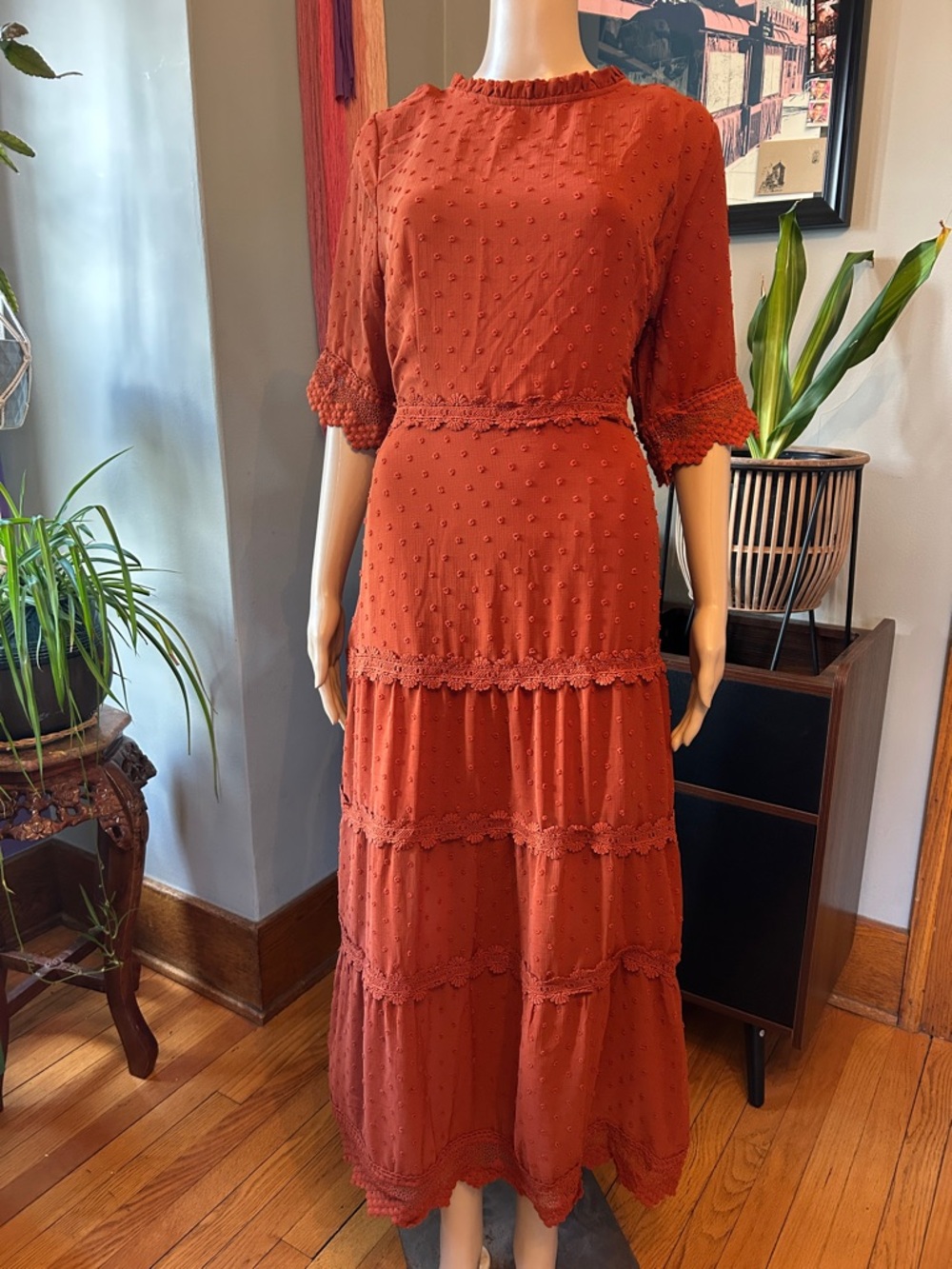 NWOT Lulu's Rust Tiered Maxi Dress with Textured Dot Fabric